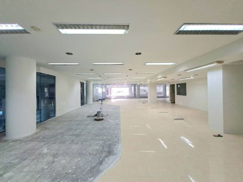 4-Storey Commercial Building with Rooftop Rama 4 Area, Bangkok, Lumphini, Pathum Wan, Bangkok, , 9,770 sqm, Shophouse For Rent, by LINE @firststep, 500484215 - DDproperty.com