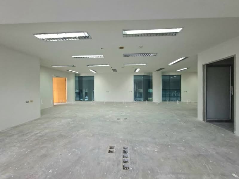 4-Storey Commercial Building with Rooftop Rama 4 Area, Bangkok, Lumphini, Pathum Wan, Bangkok, , 9,770 sqm, Shophouse For Rent, by LINE @firststep, 500484215 - DDproperty.com