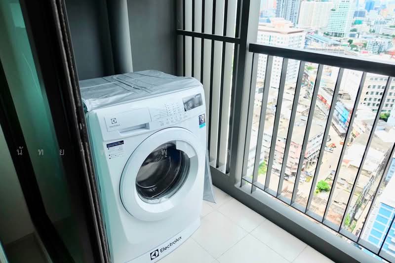 Life Sukhumvit 48, Bangkok, Soi Sukhumvit 48, Phra Kanong, Khlong Toei, Bangkok, 1 Bedroom, 30 sqm, Condo For Rent, by Nattayaporn Peumkul (Benz), 500484225 - DDproperty.com