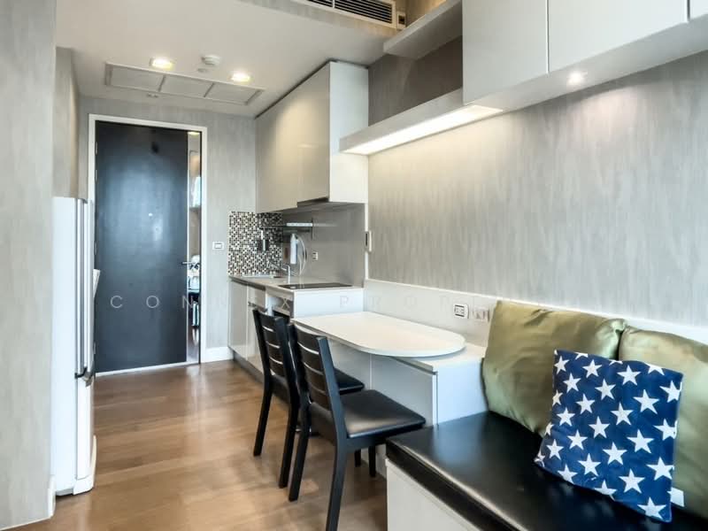 Equinox Phahol Vibha, Bangkok, 345 Paholyothin Road, Jom Phon, Chatuchak, Bangkok, 1 Bedroom, 31 sqm, Condo For Rent, by Connex Property, 500484245 - DDproperty.com