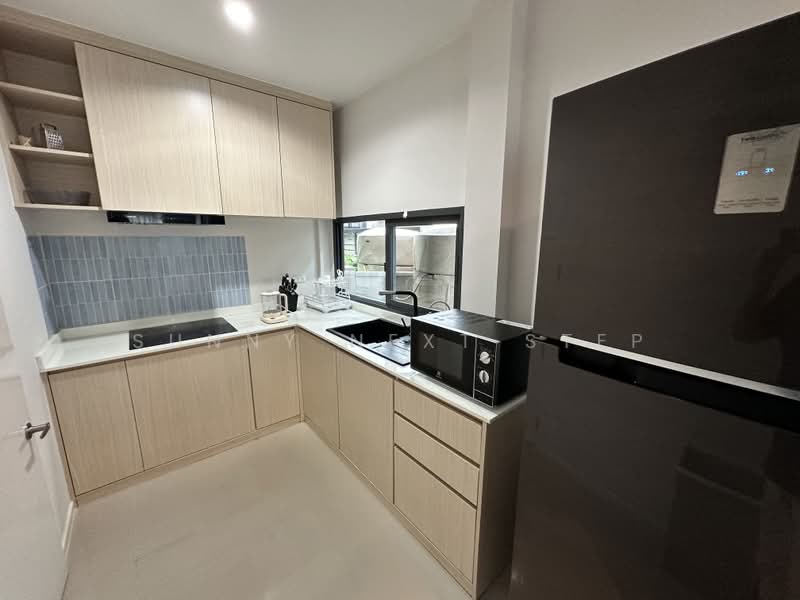 Baan Klang Muang Rama 9-Krungthep Kreetha, Bangkok, Soi Kanchanaphisek 23, Saphan Sung, Bangkok, 4 Bedrooms, 218 sqm, Townhouse For Rent, by Sunny Next Step, 500484253 - DDproperty.com