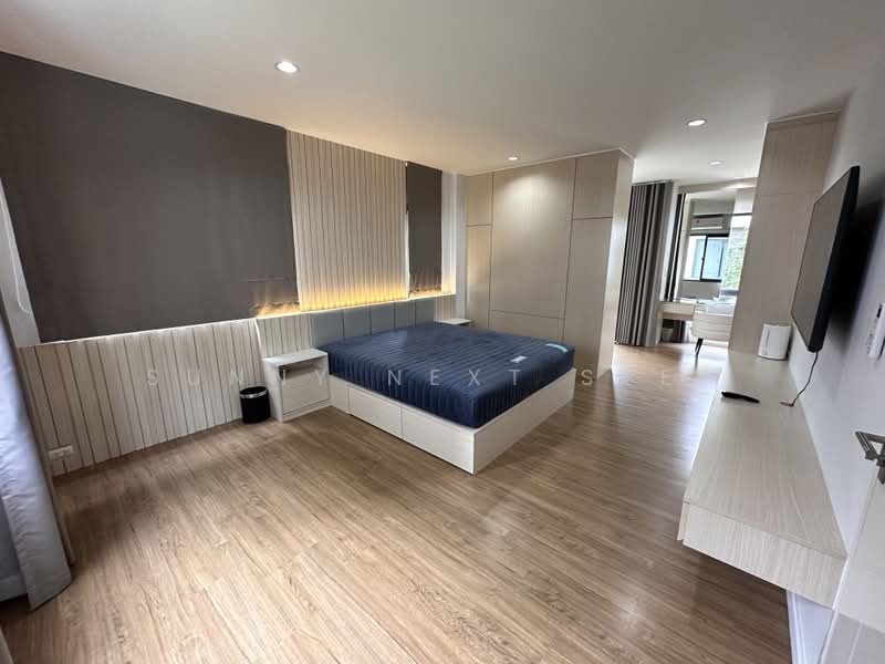 Baan Klang Muang Rama 9-Krungthep Kreetha, Bangkok, Soi Kanchanaphisek 23, Saphan Sung, Bangkok, 4 Bedrooms, 218 sqm, Townhouse For Rent, by Sunny Next Step, 500484253 - DDproperty.com