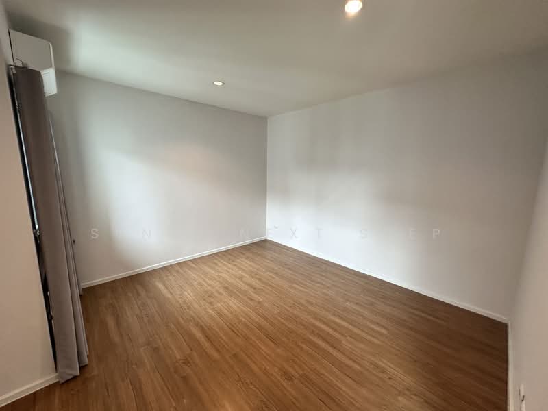 Baan Klang Muang Rama 9-Krungthep Kreetha, Bangkok, Soi Kanchanaphisek 23, Saphan Sung, Bangkok, 4 Bedrooms, 218 sqm, Townhouse For Rent, by Sunny Next Step, 500484253 - DDproperty.com