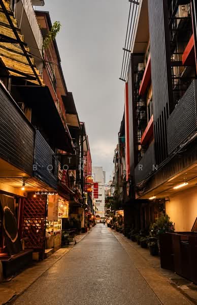 Retail Space, Behind Sukhumvit Road, Phrom Phong, Bangkok, Khlong Tan Nua, Watthana, Bangkok, , 200 sqm, Retail Space For Rent, by Thiti Boonchurn, 500484263 - DDproperty.com