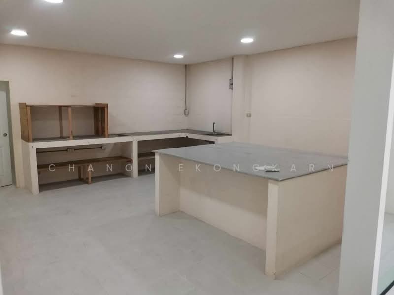 undefined, Bangkok, Chan Kasem, Chatuchak, Bangkok, 4 Bedrooms, 200 sqm, Single Detached House For Rent, by Chanon Ekongkarn, 500484286 - DDproperty.com