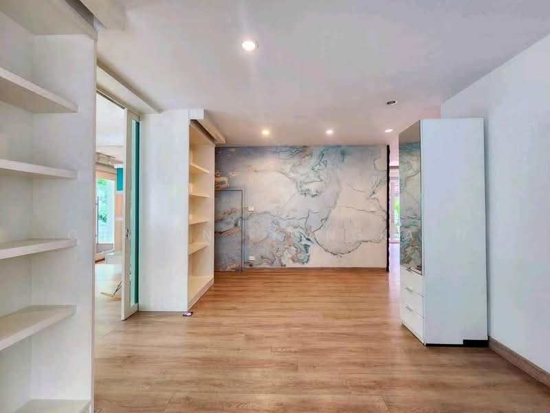 undefined, Bangkok, Khlong Chan, Bang Kapi, Bangkok, 3 Bedrooms, 380 sqm, Single Detached House For Rent, by Chanon Ekongkarn, 500484294 - DDproperty.com