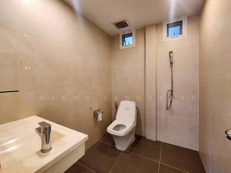 undefined, Bangkok, Khlong Chan, Bang Kapi, Bangkok, 3 Bedrooms, 380 sqm, Single Detached House For Rent, by Chanon Ekongkarn, 500484294 - DDproperty.com
