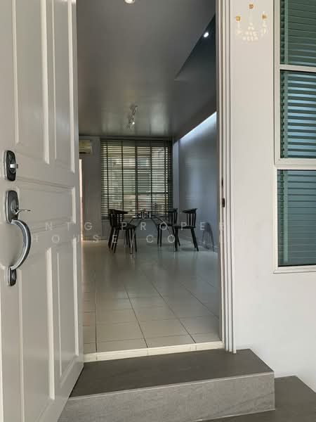 Baan Klang Muang Ladprao-Yothin Phatthana, Bangkok, Soi Baan Klang Muang Ladprao-Yothin Phatthana, Lat Phrao, Lat Phrao, Bangkok, 3 Bedrooms, 200 sqm, Townhouse For Rent, by NTG Property House Co.,Ltd., 500484302 - DDproperty.com