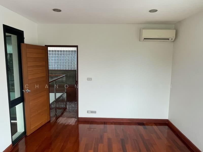 4-BR House, Bangkok, Lat Phrao, Bangkok, 4 Bedrooms, 462 sqm, Single Detached House For Sale, by Chanon Ekongkarn, 500484310 - DDproperty.com
