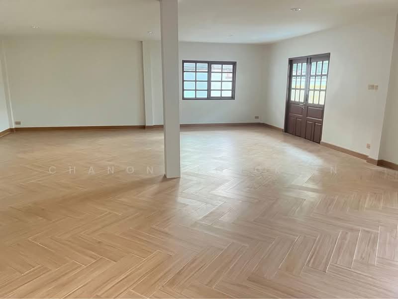 3-BR House, Bangkok, Saphan Sung, Bangkok, 3 Bedrooms, 208 sqm, Single Detached House For Sale, by Chanon Ekongkarn, 500484313 - DDproperty.com