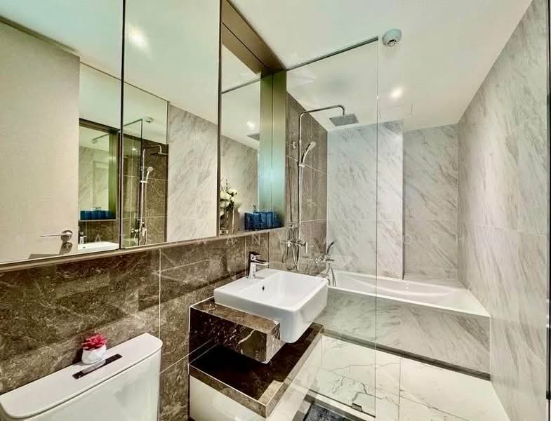 Fynn Asoke, Bangkok, 28 Sukhumvit 10 Alley, Khlong Toei, Bangkok, 3 Bedrooms, 110 sqm, Condo For Rent, by Napatsawan Tamjorhor, 500484329 - DDproperty.com