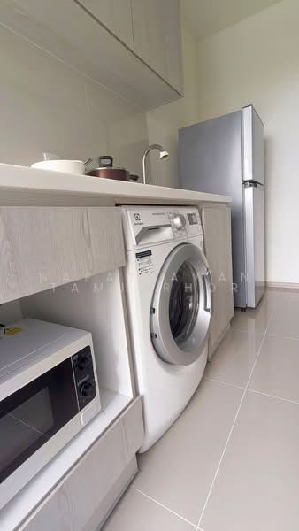 Life Asoke, Bangkok, Asoke-Dindang Road, Bang Kapi, Huai Khwang, Bangkok, 1 Bedroom, 30 sqm, Condo For Rent, by Napatsawan Tamjorhor, 500484335 - DDproperty.com