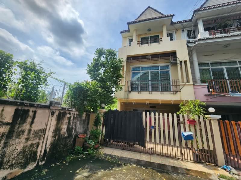Baan Navanich : บ้านนวนิช, Nonthaburi, Bang Phut, Pak Kret, Nonthaburi, 4 Bedrooms, 170 sqm, Townhouse For Sale, by สมโพธิ เทศวิรัช, 500484373 - DDproperty.com
