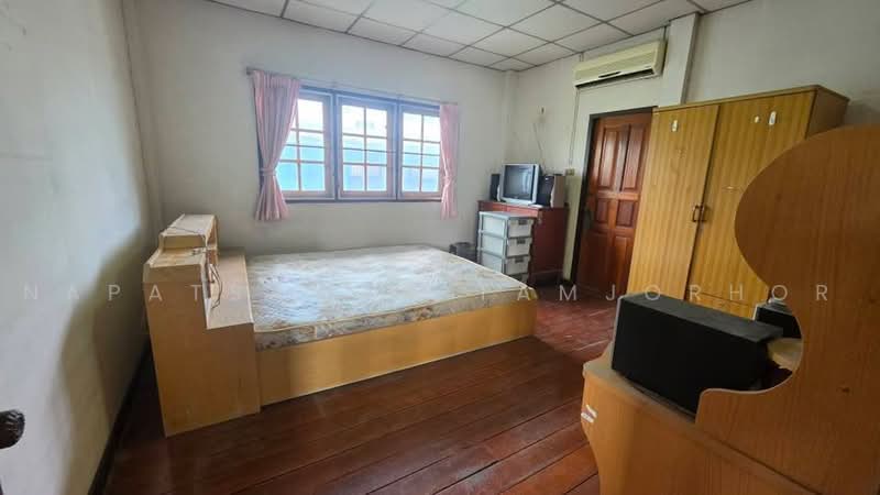 3-BR House, Bangkok, Nong Bon, Prawet, Bangkok, 3 Bedrooms, 120 sqm, Single Detached House For Sale, by Napatsawan Tamjorhor, 500484374 - DDproperty.com