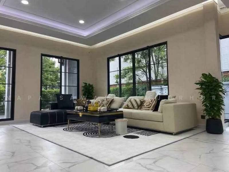 Grand Bangkok Boulevard Sukhumvit : แกรนด์ บางกอก บูเลอวาร์ด สุขุมวิท, สมุทรปราการ, ถนน แบริ่ง-ลาซาล, สำโรงเหนือ, เมืองสมุทรปราการ, สมุทรปราการ, 531 ตร.ม., บ้านเดี่ยว ขาย, โดย Napatsawan Tamjorhor, 500484386 - DDproperty.com
