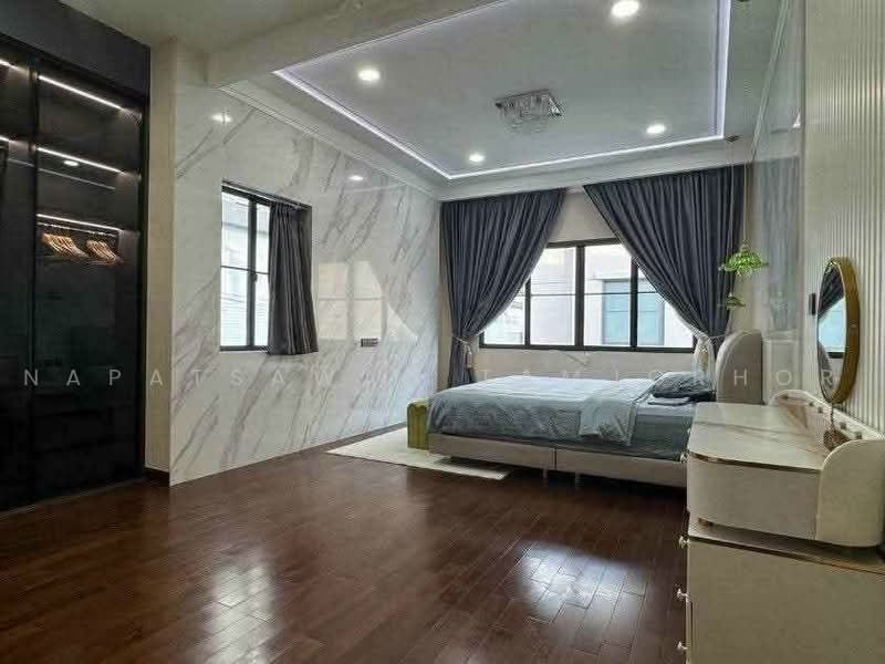 Grand Bangkok Boulevard Sukhumvit, Samut Prakan, Bearing-Lasalle Road, Samrong Nua, Muang Samut Prakarn, Samut Prakan, 5 Bedrooms, 531 sqm, Single Detached House For Sale, by Napatsawan Tamjorhor, 500484386 - DDproperty.com