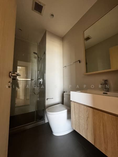 Maru Ekkamai 2, Bangkok, 70-5 Sukhumvit 63 Road, Phra Kanong Nua, Watthana, Bangkok, 2 Bedrooms, 56 sqm, Condo For Rent, by Vipada Supaporn, 500484388 - DDproperty.com
