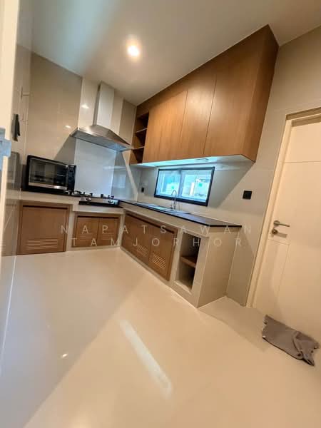 Setthasiri Krungthep Kreetha, Bangkok, Krungthep Kreetha Road, Hua Mak, Bang Kapi, Bangkok, 4 Bedrooms, 200 sqm, Single Detached House For Rent, by Napatsawan Tamjorhor, 500484391 - DDproperty.com