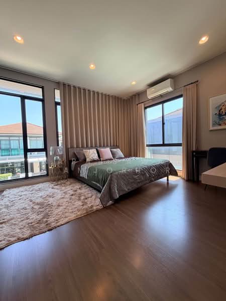 Setthasiri Krungthep Kreetha, Bangkok, Krungthep Kreetha Road, Hua Mak, Bang Kapi, Bangkok, 4 Bedrooms, 200 sqm, Single Detached House For Rent, by Napatsawan Tamjorhor, 500484391 - DDproperty.com