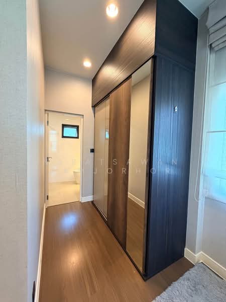 Setthasiri Krungthep Kreetha, Bangkok, Krungthep Kreetha Road, Hua Mak, Bang Kapi, Bangkok, 4 Bedrooms, 200 sqm, Single Detached House For Rent, by Napatsawan Tamjorhor, 500484391 - DDproperty.com