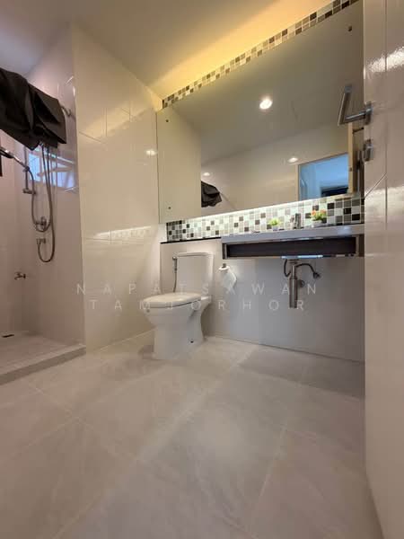 Setthasiri Krungthep Kreetha, Bangkok, Krungthep Kreetha Road, Hua Mak, Bang Kapi, Bangkok, 4 Bedrooms, 200 sqm, Single Detached House For Rent, by Napatsawan Tamjorhor, 500484391 - DDproperty.com