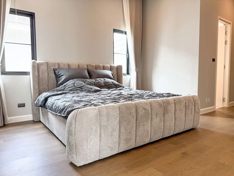Setthasiri Don Mueang, Bangkok, 289 Soi Choet Wutthakat 9/1, Si Khan, Don Mueang, Bangkok, 5 Bedrooms, 383 sqm, Single Detached House For Rent, by Noppawan Ruangdech, 500484394 - DDproperty.com