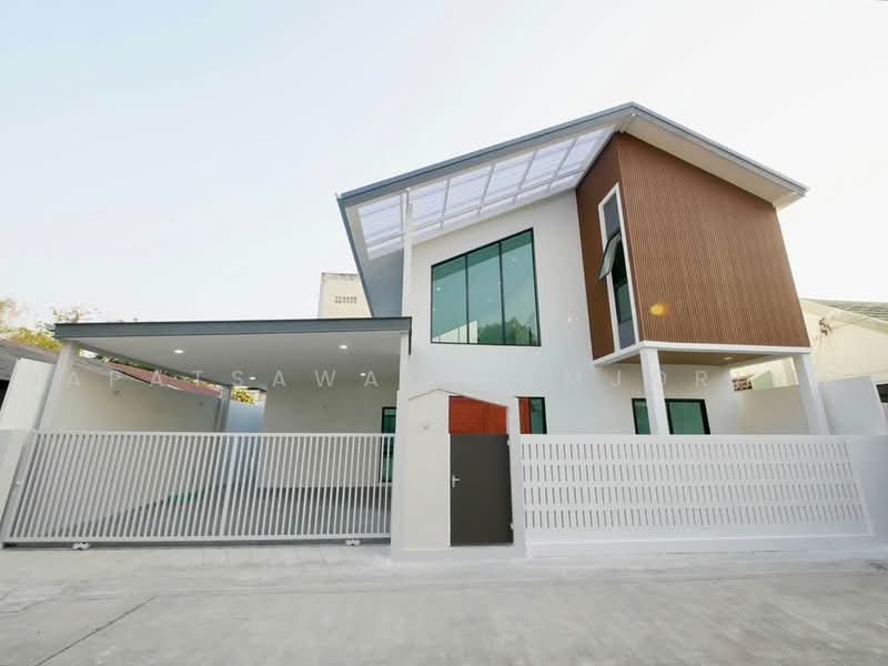 บ้าน 3-ห้องนอน, กรุงเทพ, นวลจันทร์, บึงกุ่ม, กรุงเทพ, 204 ตร.ม., บ้านเดี่ยว ขาย, โดย Napatsawan Tamjorhor, 500484400 - DDproperty.com