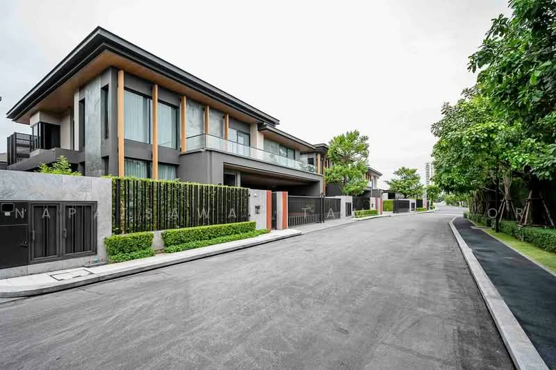 Siraninn Residences Pattanakarn, Bangkok, 585 Phatthanakan 32, Suan Luang, Bangkok, 5 Bedrooms, 610 sqm, Single Detached House For Sale, by Napatsawan Tamjorhor, 500484415 - DDproperty.com