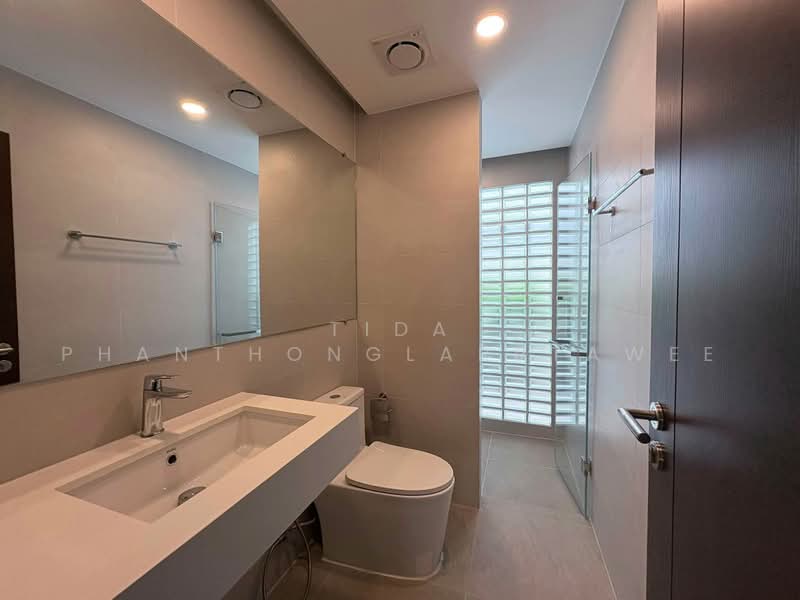 ขาย/ให้เช่า ออฟฟิศ สุขุมวิท 71 (Sukhumvit 71) 310 ตร.ม, กรุงเทพ, พระโขนงเหนือ, วัฒนา, กรุงเทพ, 310 ตร.ม., สำนักงาน ให้เช่า, โดย Tida phanthonglarptawee, 500484419 - DDproperty.com