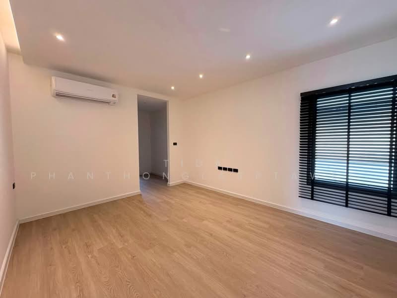 ขาย/ให้เช่า ออฟฟิศ สุขุมวิท 71 (Sukhumvit 71) 310 ตร.ม, Bangkok, Phra Kanong Nua, Watthana, Bangkok, , 310 sqm, Office Space For Rent, by Tida phanthonglarptawee, 500484419 - DDproperty.com