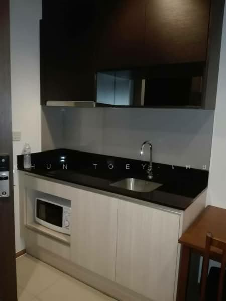 The Edge Sukhumvit 23, Bangkok, 6 Soi Sukhumvit 23, Khlongtoei Nua, Watthana, Bangkok, 1 Bedroom, 35 sqm, Condo For Rent, by Khun Toey เตย, 500484422 - DDproperty.com