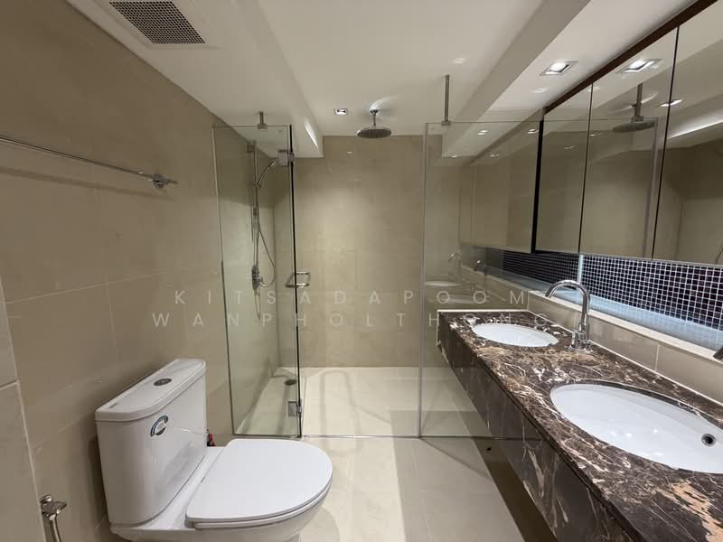 The Lakes, Bangkok, 123 Ratchadaphisek Road, Khlong Toei, Bangkok, 3 Bedrooms, 210 sqm, Condo For Rent, by Kitsadapoom Wanpholthong, 500484428 - DDproperty.com