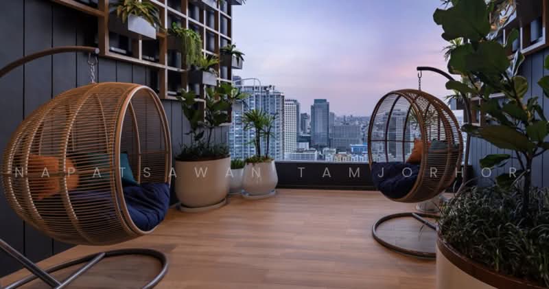 XT Huaikhwang, Bangkok, 244 Ratchadaphisek Road, Huai Khwang, Bangkok, 1 Bedroom, 30 sqm, Condo For Rent, by Napatsawan Tamjorhor, 500484441 - DDproperty.com