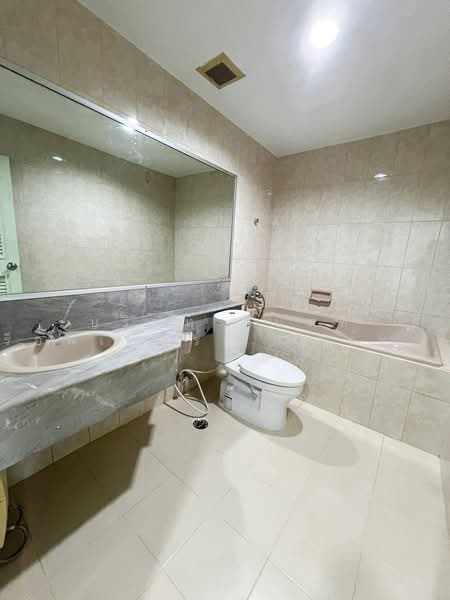 Richmond Palace, Bangkok, Soi Sukhumvit 43 Sukhumvit Road, Khlong Tan Nua, Watthana, Bangkok, 3 Bedrooms, 146 sqm, Condo For Sale, by Nest Property Partner Co., Ltd., 500484442 - DDproperty.com