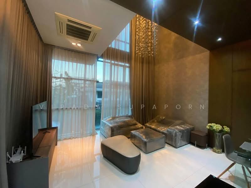 3-BR Townhouse, Bangkok, Phra Kanong Nua, Watthana, Bangkok, 3 Bedrooms, 450 sqm, Townhouse For Rent, by Vipada Supaporn, 500484467 - DDproperty.com