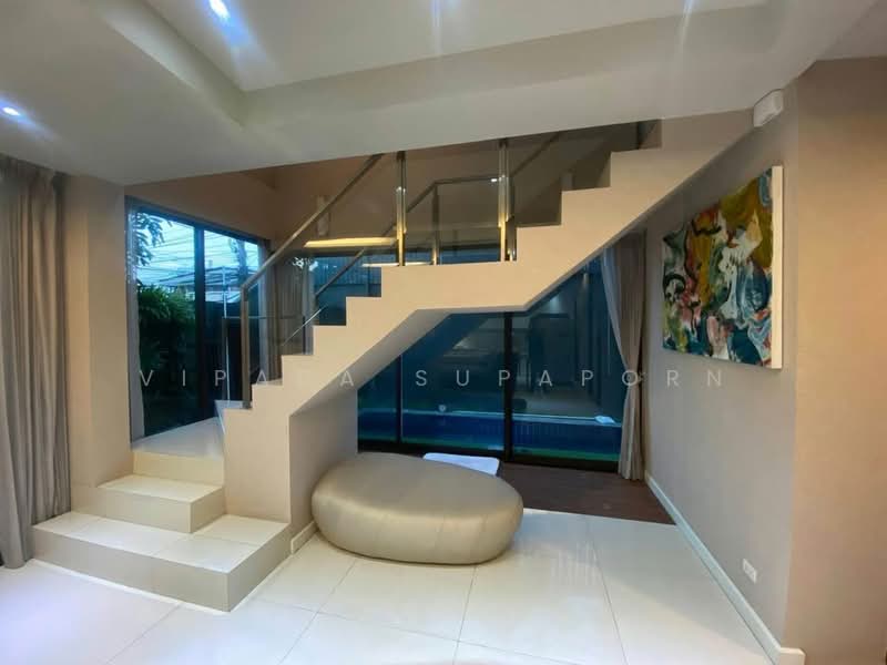 3-BR Townhouse, Bangkok, Phra Kanong Nua, Watthana, Bangkok, 3 Bedrooms, 450 sqm, Townhouse For Rent, by Vipada Supaporn, 500484467 - DDproperty.com