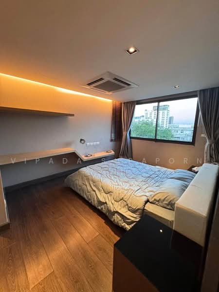 3-BR Townhouse, Bangkok, Phra Kanong Nua, Watthana, Bangkok, 3 Bedrooms, 450 sqm, Townhouse For Rent, by Vipada Supaporn, 500484467 - DDproperty.com