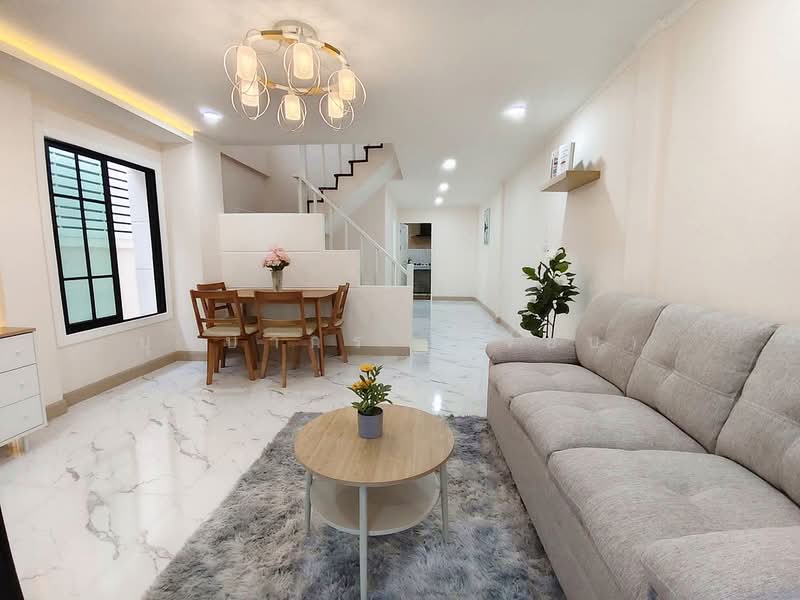 บ้านสวย หลังริม หมู่บ้าน ลุมพินี บางบัวทอง ใกล้เซ็นทรัล เวสเกต, นนทบุรี, กาญจนาภิเษก, พิมลราช, บางบัวทอง, นนทบุรี, 110 ตร.ม., ทาวน์เฮ้าส์ ขาย, โดย บุษบากร (เจี๊ยบ), 500484492 - DDproperty.com