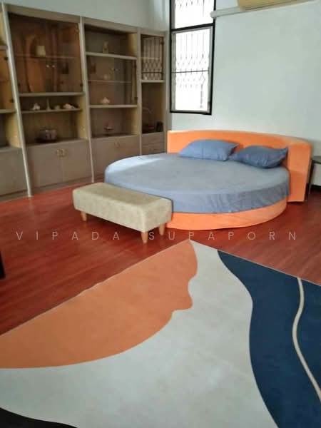 บ้าน 4-ห้องนอน, กรุงเทพ, ห้วยขวาง, กรุงเทพ, 262 ตร.ม., บ้านเดี่ยว ให้เช่า, โดย Vipada Supaporn, 500484517 - DDproperty.com