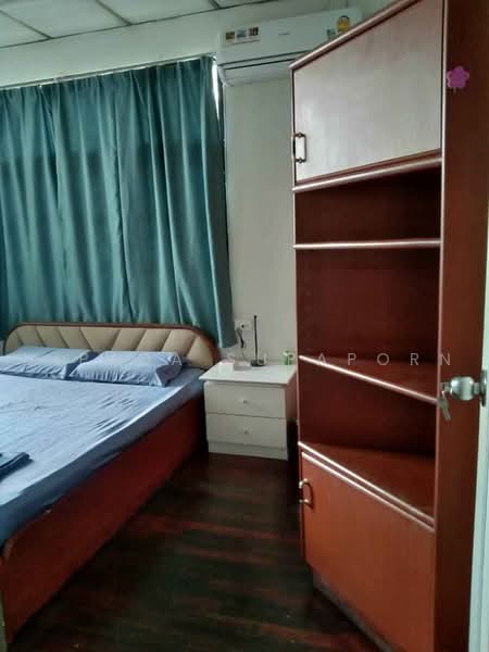 4-BR House, Bangkok, Huai Khwang, Bangkok, 4 Bedrooms, 262 sqm, Single Detached House For Rent, by Vipada Supaporn, 500484517 - DDproperty.com
