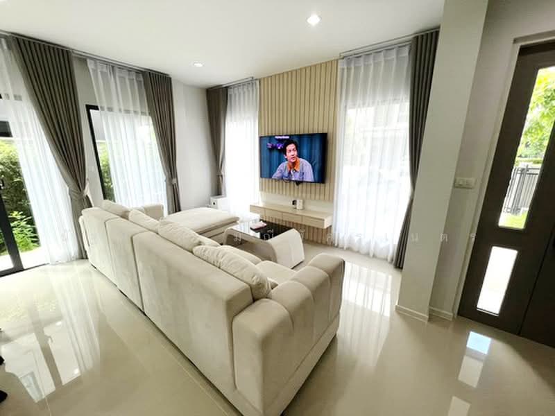 Baan Klang Muang The Edition Rama 9-Krungthep Kreetha, Bangkok, Kanchanaphisek Road 23, Saphan Sung, Bangkok, 4 Bedrooms, 220 sqm, Single Detached House For Rent, by นัฐพงค์ มณีอัครเนตร, 500484531 - DDproperty.com