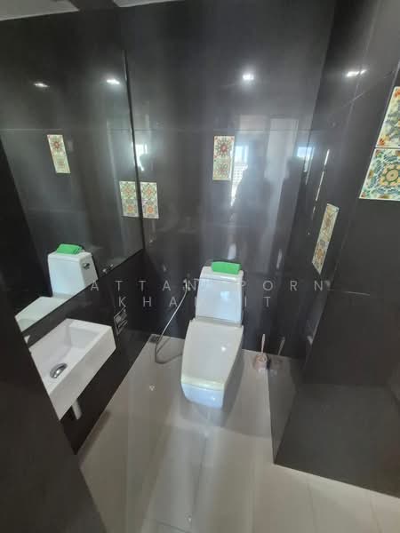 Rhythm Sukhumvit 50, Bangkok, 8 Sukhumvit 50, Sukhumvit Road, Phra Kanong, Khlong Toei, Bangkok, 1 Bedroom, 45 sqm, Condo For Rent, by Rattanaporn Khamlit, 500484549 - DDproperty.com