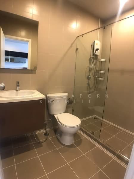 Hive Sathorn, Bangkok, Krung Thonburi Road, Khlong Ton Sai, Khlong San, Bangkok, 2 Bedrooms, 70 sqm, Condo For Rent, by Rattanaporn Khamlit, 500484560 - DDproperty.com