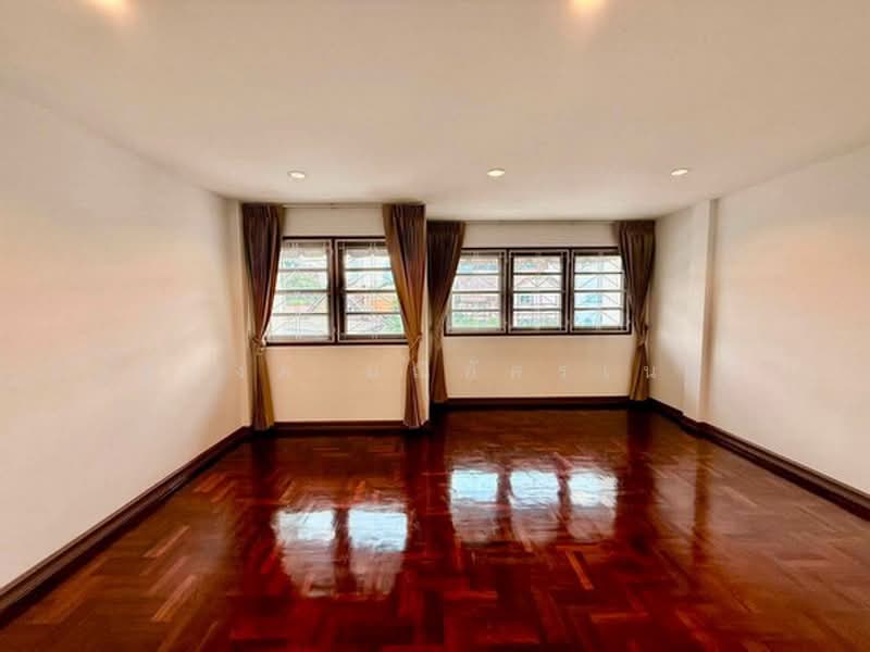 Wandi Village Sutthisan, Bangkok, สุทธิสารวินิจฉัย, Samsen Nai, Phaya Thai, Bangkok, 4 Bedrooms, 190 sqm, Townhouse For Rent, by นัฐพงค์ มณีอัครเนตร, 500484563 - DDproperty.com
