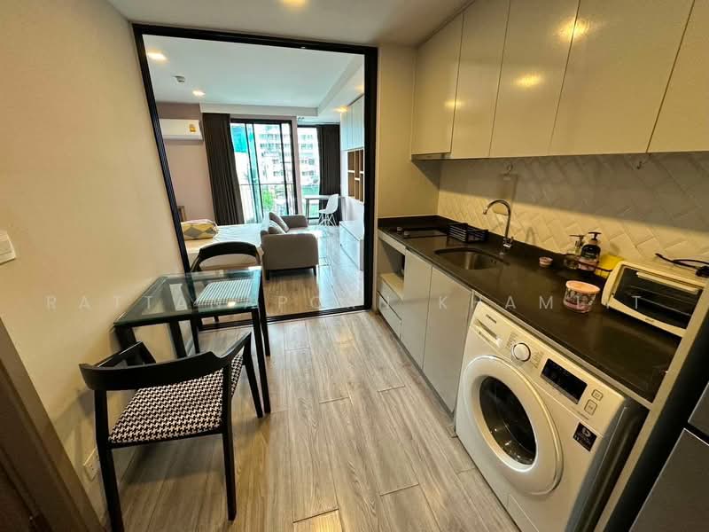 Maestro 14 Siam-Ratchathewi, Bangkok, Soi Phaya Nak, Thanon Phetchaburi, Ratchathewi, Bangkok, 1 Bedroom, 31 sqm, Condo For Rent, by Rattanaporn Khamlit, 500484565 - DDproperty.com