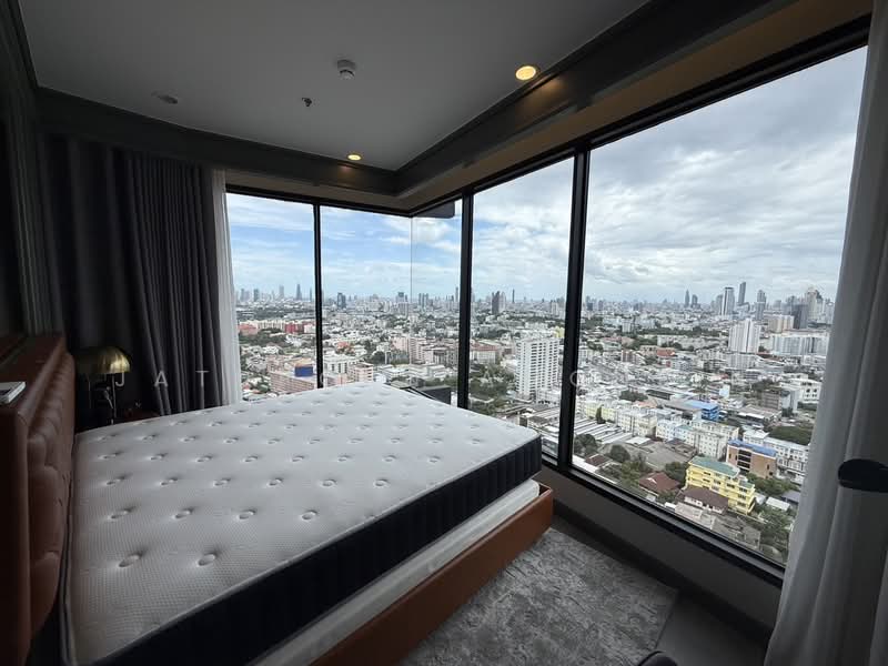 Coco Parc, Bangkok, 1150 Rama 4 Road, Khlong Toei, Bangkok, 3 Bedrooms, 252 sqm, Condo For Rent, by Jatuporn Amonsin, 500484619 - DDproperty.com