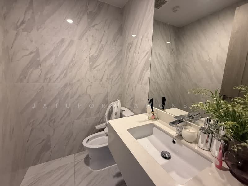 Coco Parc, Bangkok, 1150 Rama 4 Road, Khlong Toei, Bangkok, 3 Bedrooms, 252 sqm, Condo For Rent, by Jatuporn Amonsin, 500484619 - DDproperty.com