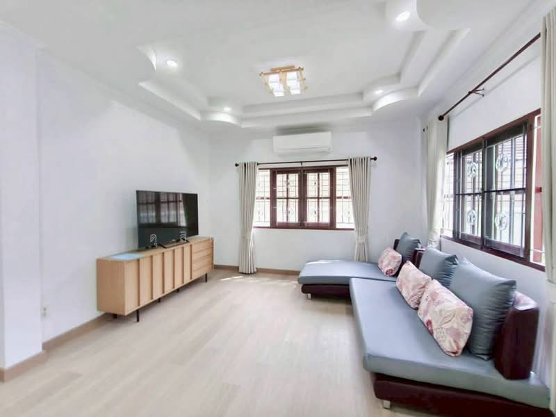 ให้เช่าบ้านเดี่ยวรีโนเวทใหม่ เนื้อที่เยอะมาก ม.สามมุขธานี บางแสน ชลบุรี, Chon Buri (Pattaya), Saen Suk, Muang Chon Buri, Chon Buri (Pattaya), 5 Bedrooms, 400 sqm, Single Detached House For Rent, by Dusit Saengfa, 500484644 - DDproperty.com