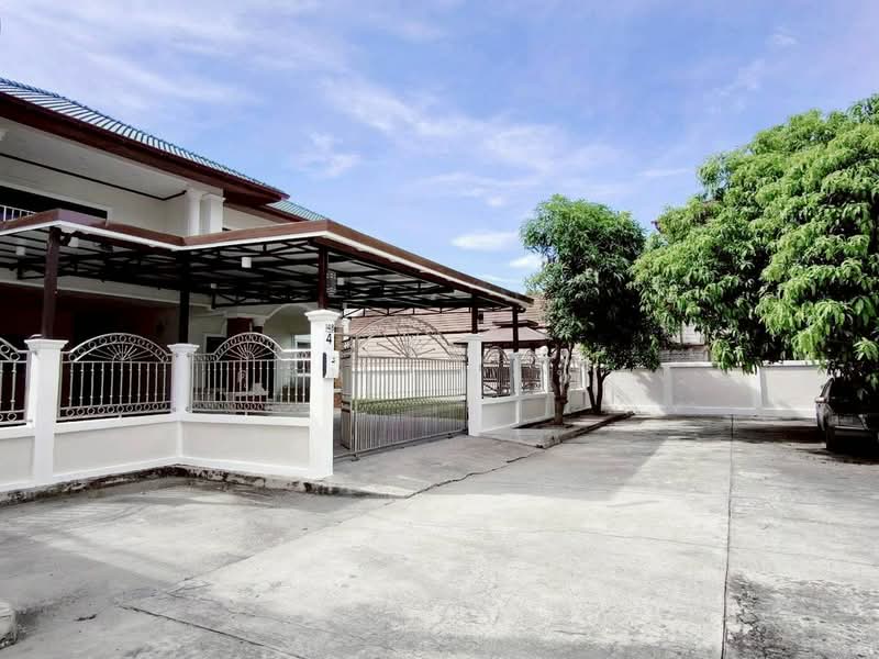 ให้เช่าบ้านเดี่ยวรีโนเวทใหม่ เนื้อที่เยอะมาก ม.สามมุขธานี บางแสน ชลบุรี, Chon Buri (Pattaya), Saen Suk, Muang Chon Buri, Chon Buri (Pattaya), 5 Bedrooms, 400 sqm, Single Detached House For Rent, by Dusit Saengfa, 500484644 - DDproperty.com