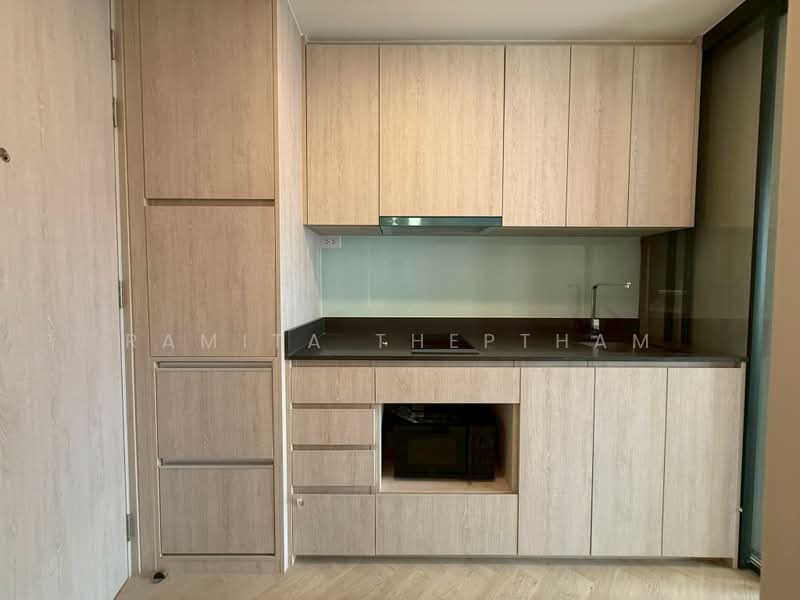 Siamese Rama 9, Bangkok, Rama 9 Road, Huai Khwang, Bangkok, 1 Bedroom, 45 sqm, Condo For Rent, by Ramita Theptham, 500484653 - DDproperty.com